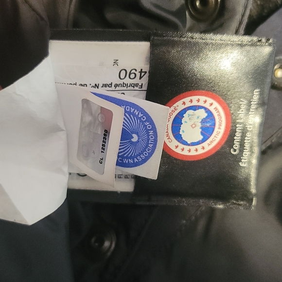 Canada goose Large jacket - Picture 5 of 7